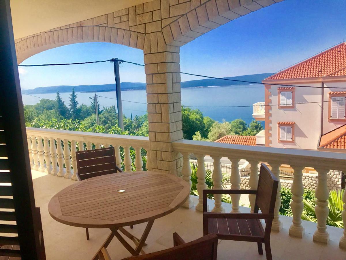 Lux Dodo Apartman Dramalj Kültér fotó